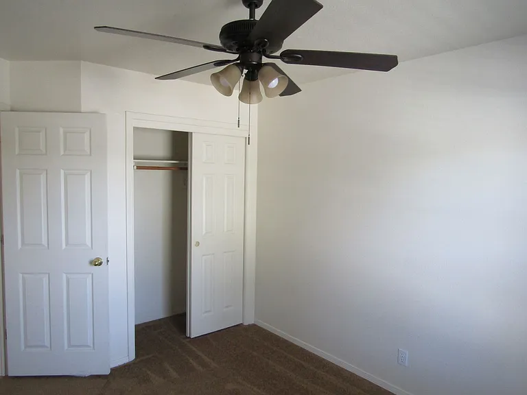 1212 Serinna Ct — Photo 10