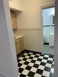 Rented by Salon Realty Corp