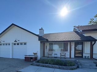 755 S Alda Ave, Juniata, NE 68955