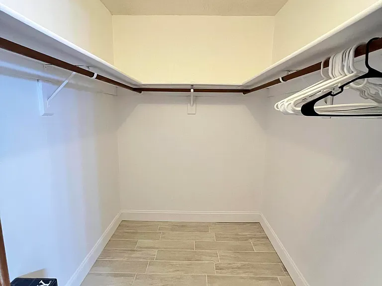8494 Ridgewood Ave #4405 — Photo 11