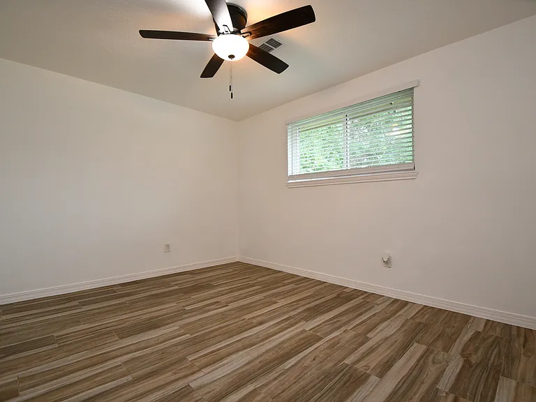 5951 Beaudry Dr — Photo 29