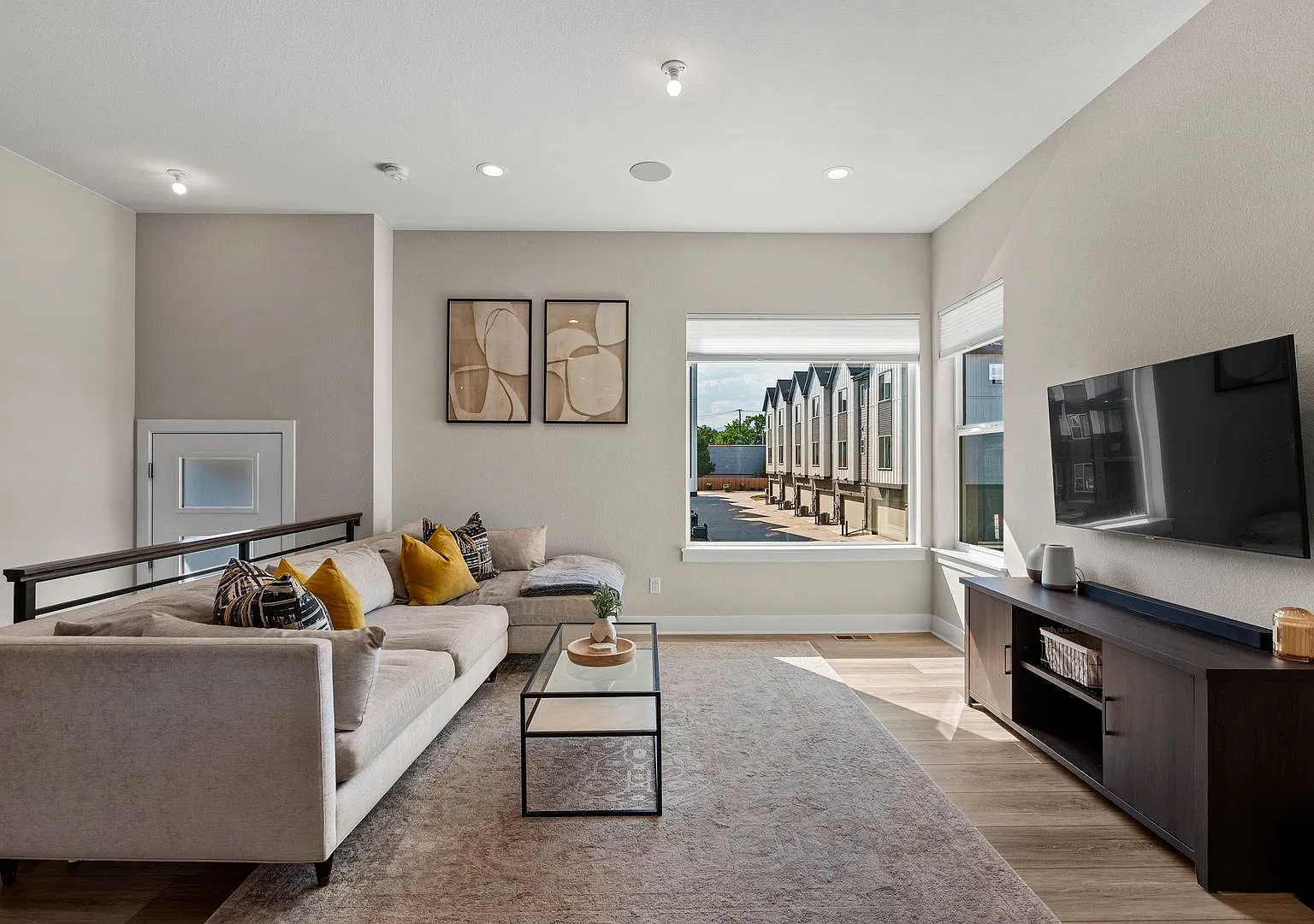 Modern 3BD, 2.5 BA End-Unit Townhome with 2-Car Garage — Photo 4