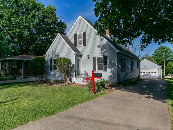 2424 28th St, Rock Island, IL 61201