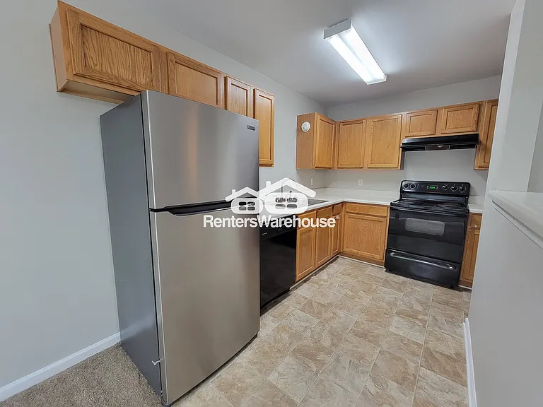 7712 Autry Cir #402 — Photo 6