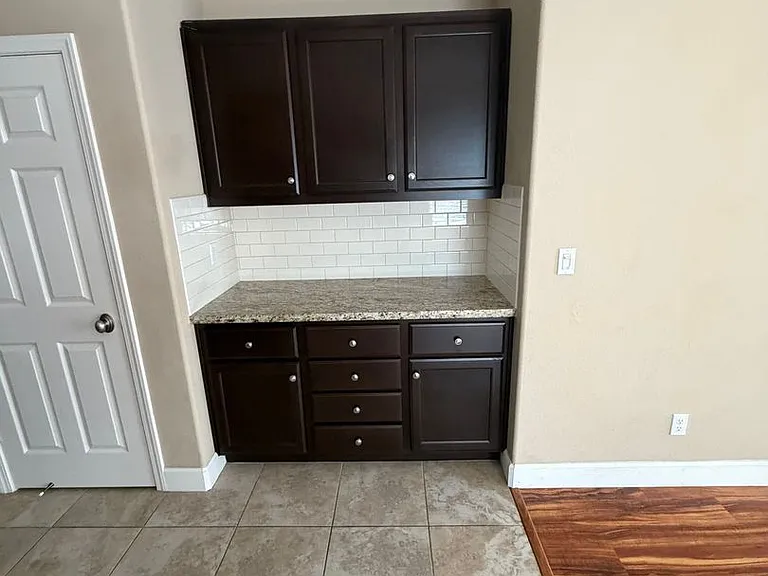 2487 N Mountainside Dr — Photo 30