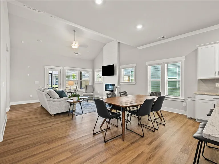 2093 Firelight Way — Photo 12