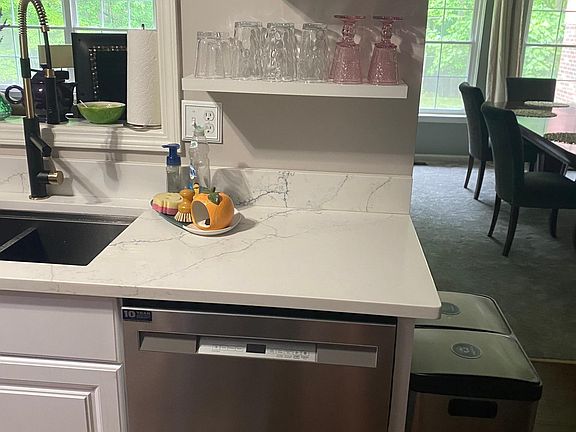 5th image of 6970 Carriage Hill Dr APT 202