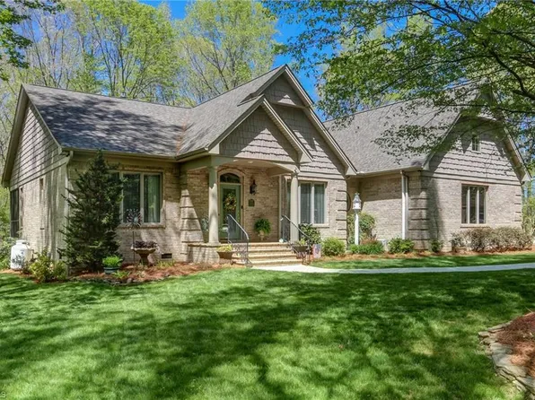 7209 Round Stone Ct, Gibsonville, NC 27249