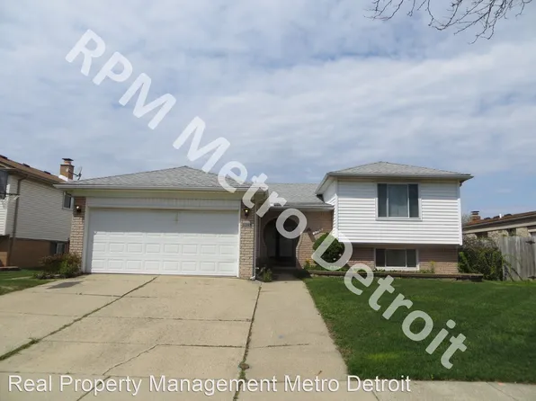 2265 Columbia Dr, Troy, MI 48083