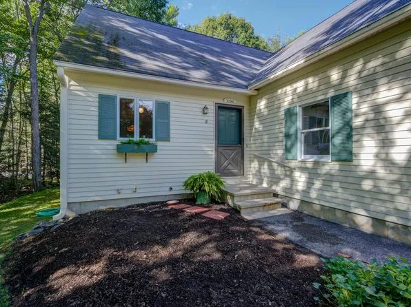 18 Chickadee Lane #18, Kennebunk, ME 04043