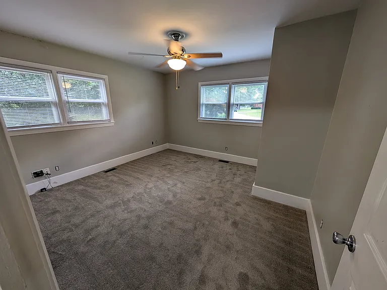 132 Deborah Dr — Photo 5