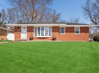 1801 Hillside St, West Des Moines, IA 50265