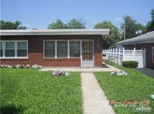 4323 N Taylor Ave, Saint Louis, MO 63115