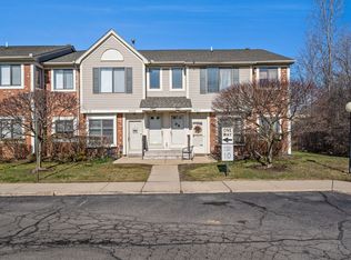 30817 Hidden Pines Ln, Roseville, MI