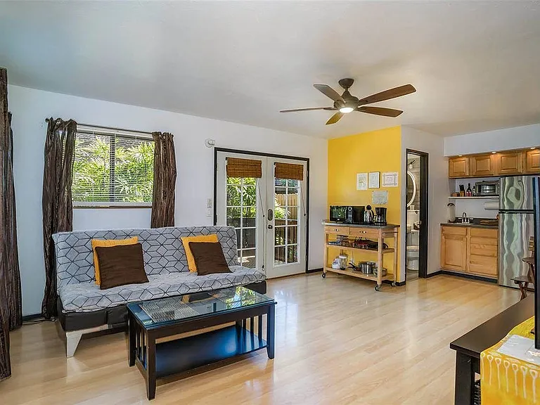 1539 Halama St #B — Photo 11