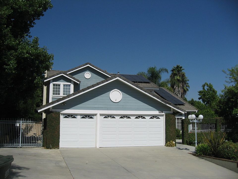 1st image of 1328 N Country Hollow Dr