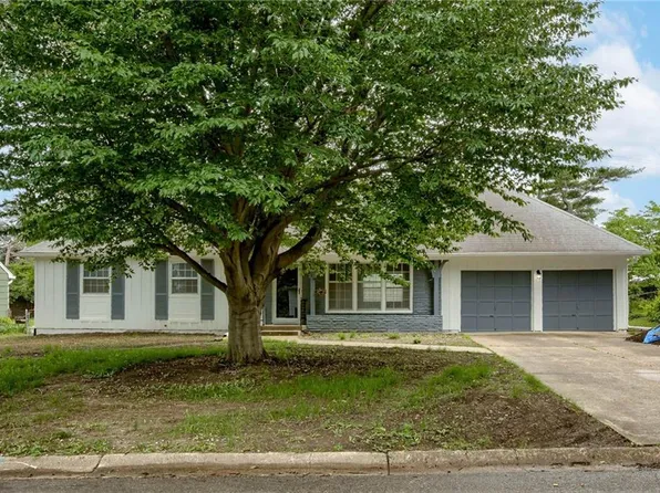 619 E 110th Ter, Kansas City, MO 64131