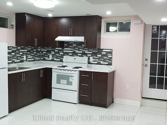 2nd image of 1428 Samuelson Cir #Basement