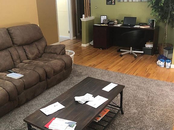 3rd image of 29934 Lonnie Dr