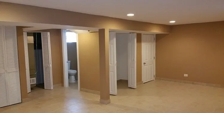 W 77th Pl — Photo 12