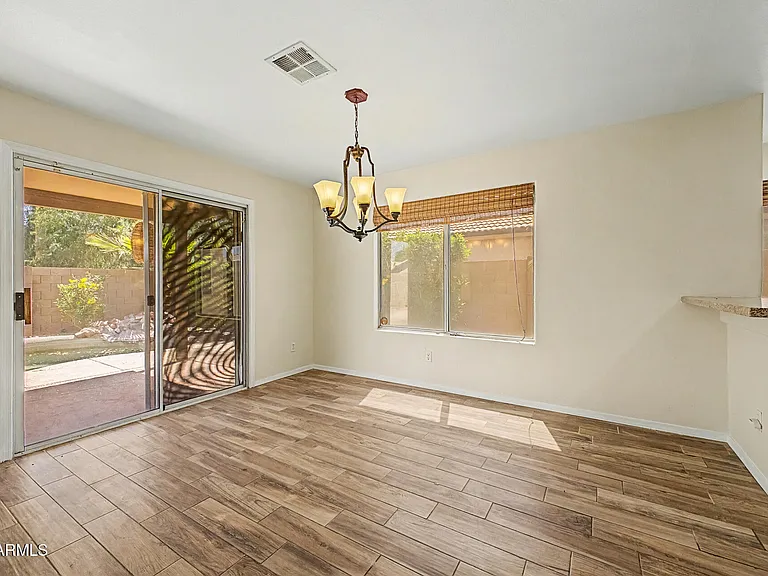 2155 W Olla Ave — Photo 11