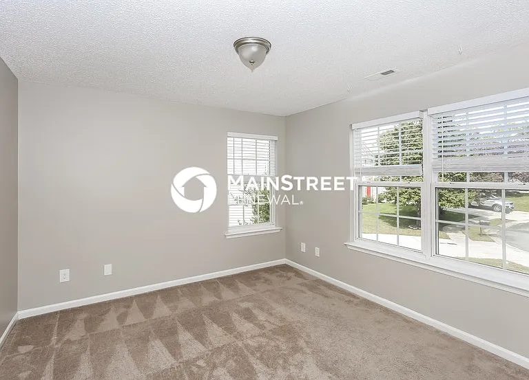 1325 Crestfield Dr — Photo 13