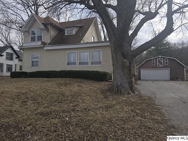 1st image of 670 E 1st St