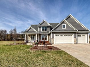 4228 Bridlewood Ct, Colgate, WI 53017