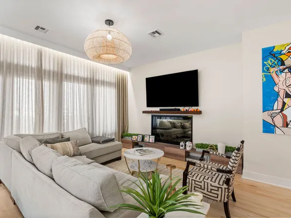 90 Bay Street Landing image 6 of 39