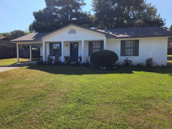 4615 Tacoma Pl, Olive Branch, MS 38654