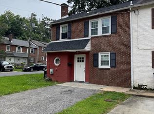 30 N Pennewell Dr, Wilmington, DE 19809