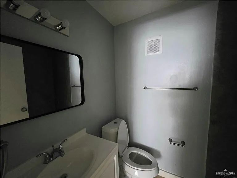6300 N 11th St #29 — Photo 8