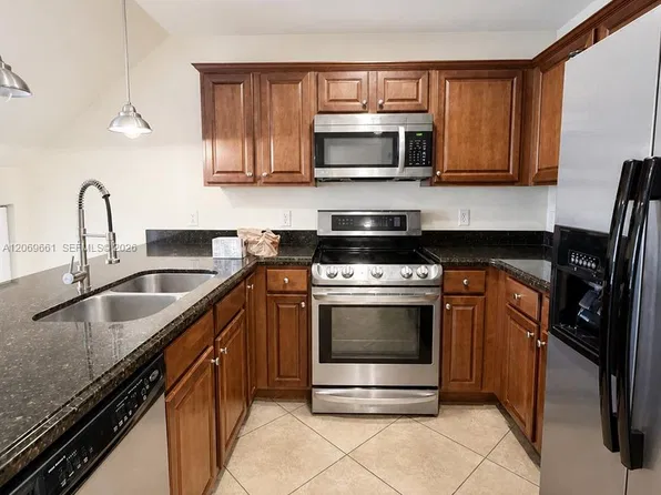 1000 Palm Trl APT 3, Delray Beach, FL 33483