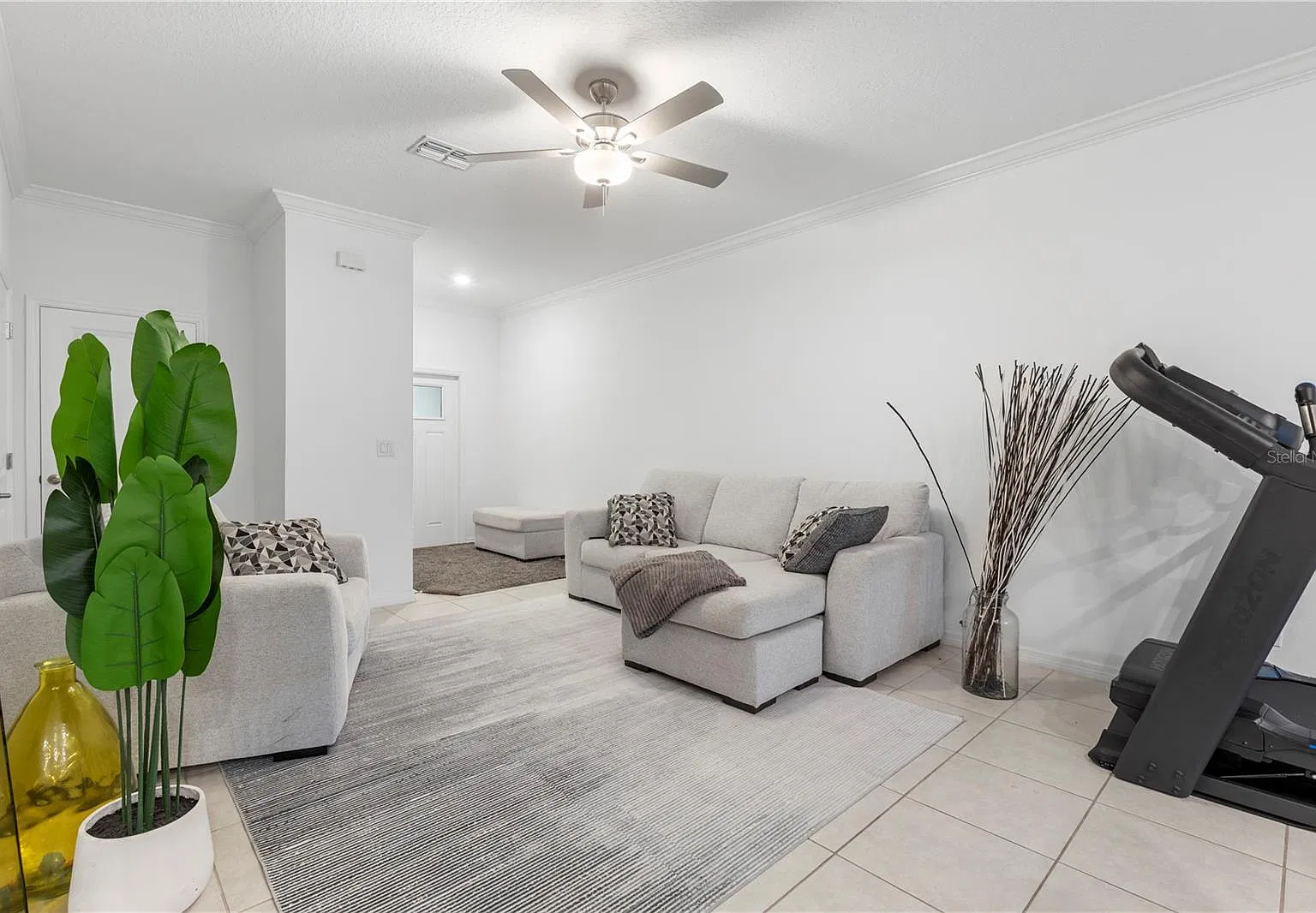 3 bed, 1634 sqft, $1,900 — Photo 4