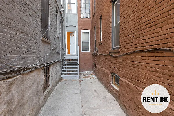 Rented by RENTBK LLC | media 6