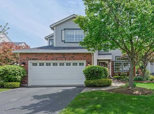8987 Hillcrest Ct, Woodridge, IL 60517