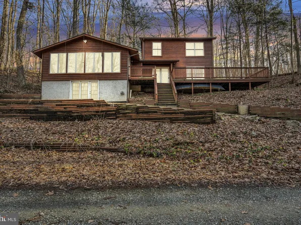 22 Woodland Dell Rd, Delta, PA 17314