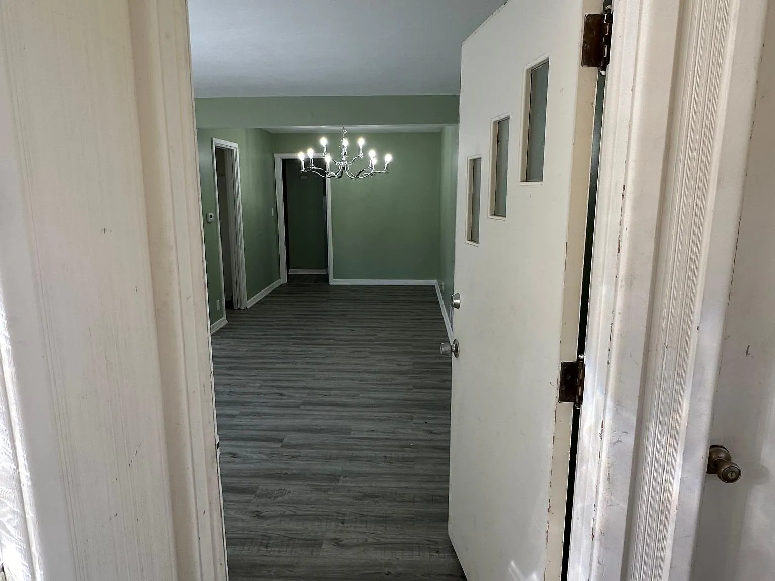 910 N Chicago Ave — Photo 2