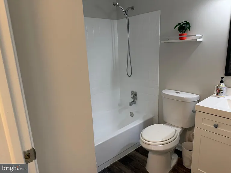 13050 Kensal Green Ct — Photo 16