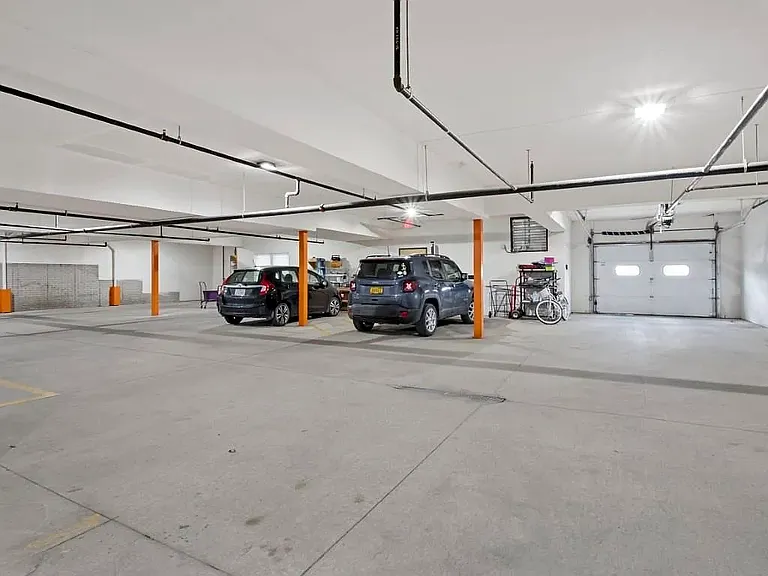 1092 Walnut Ave #107 — Photo 14
