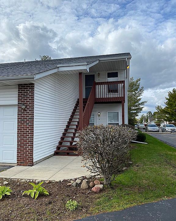 1st image of 5870 Beechwood Dr #D