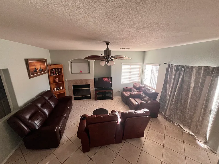 3553 Saint Nazaire Ave — Photo 16