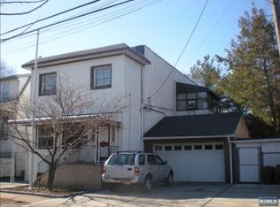 340 Tom Hunter Rd, Fort Lee, NJ 07024