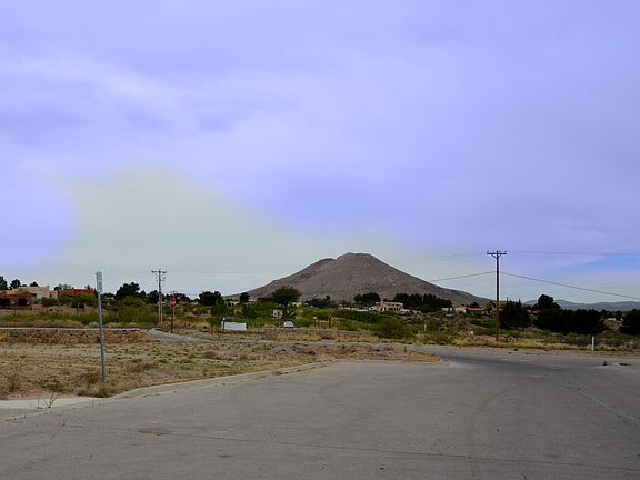 3rd image of 1310 Picacho Hls Unit 1