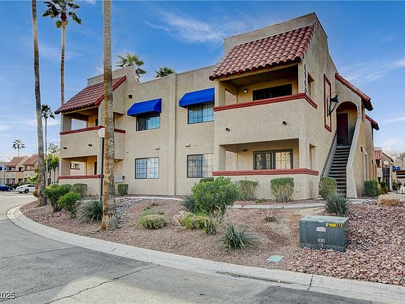 3rd image of 4140 Gannet Cir Unit 255