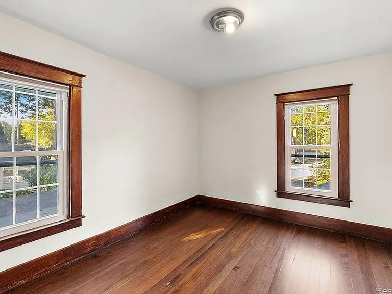 438 N Bailey St — Photo 35