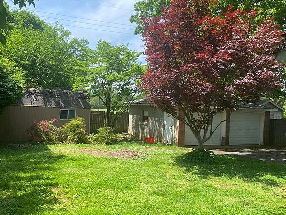 3rd image of 262 Derby Ave