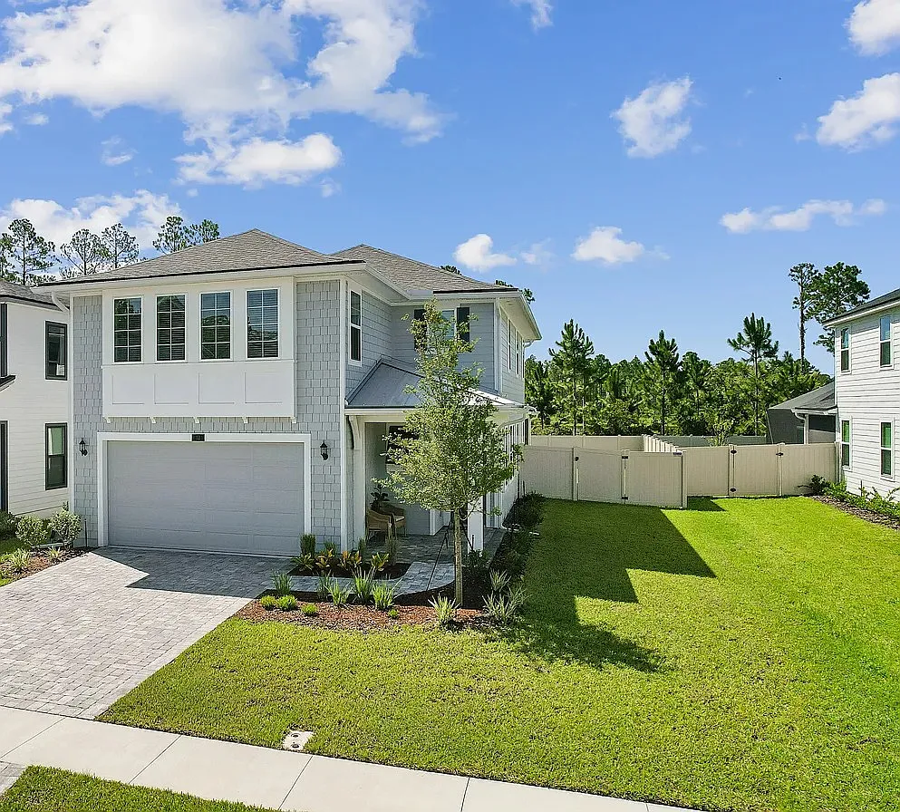 4 bed, 3.5 bath, 2450 sqft, $4,250 — Photo 1