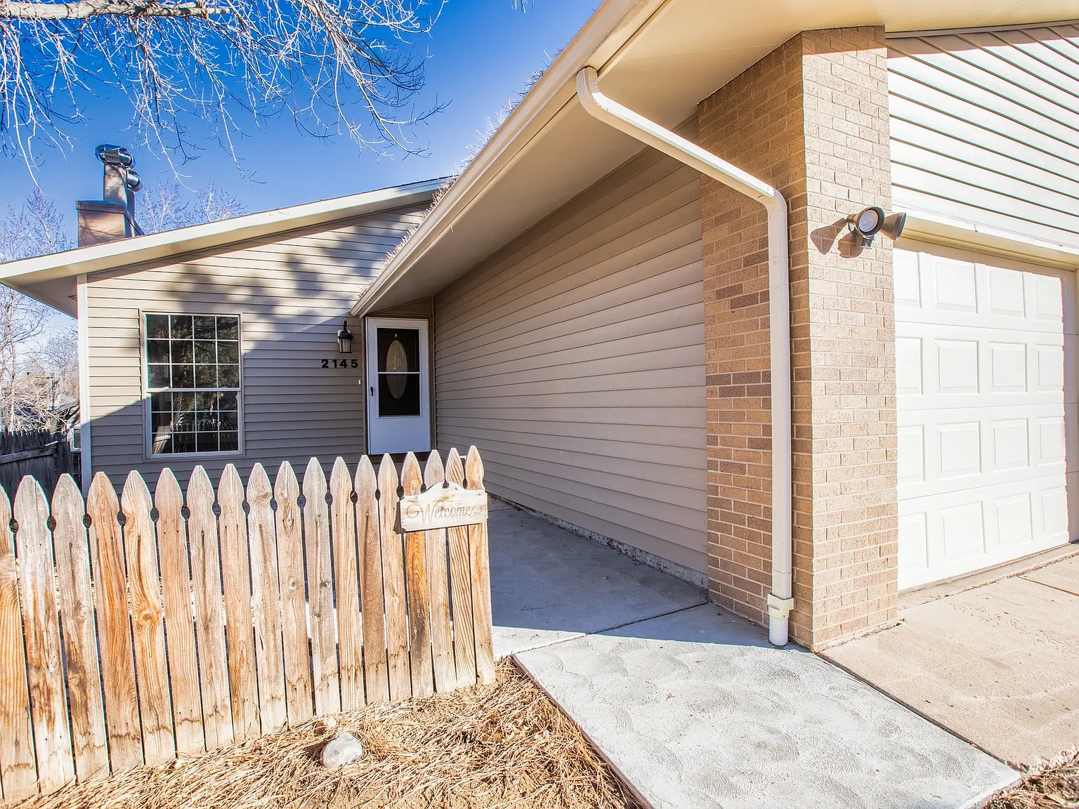 2145 Broadmoor Rd Circle — Photo 2