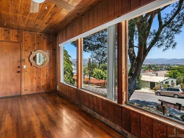 145 S Grape St #145, Escondido, CA 92025